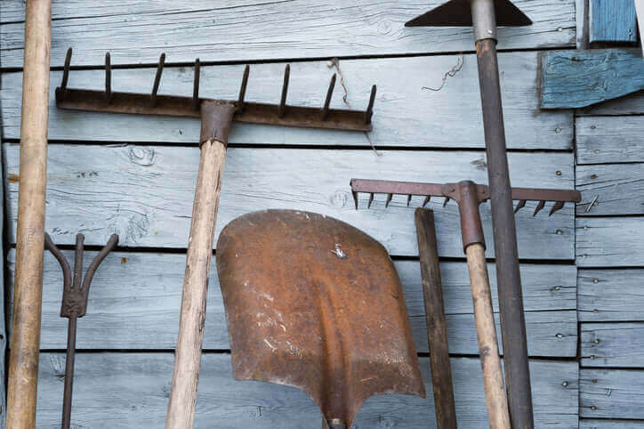 Keep Your Garden Tools Rust Free With These Tips