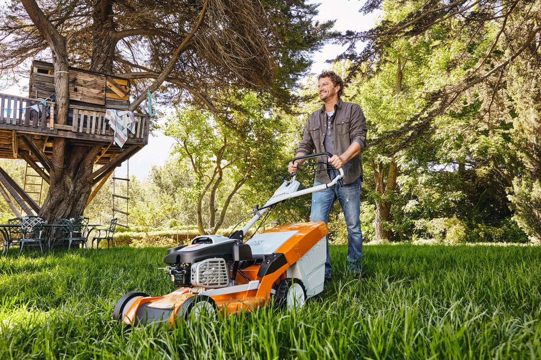 How to Clean a Lawn Mower