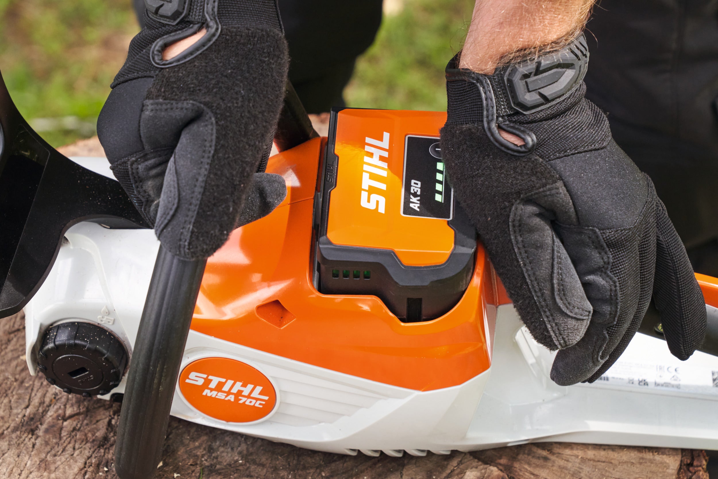 STIHL Batteries & Chargers