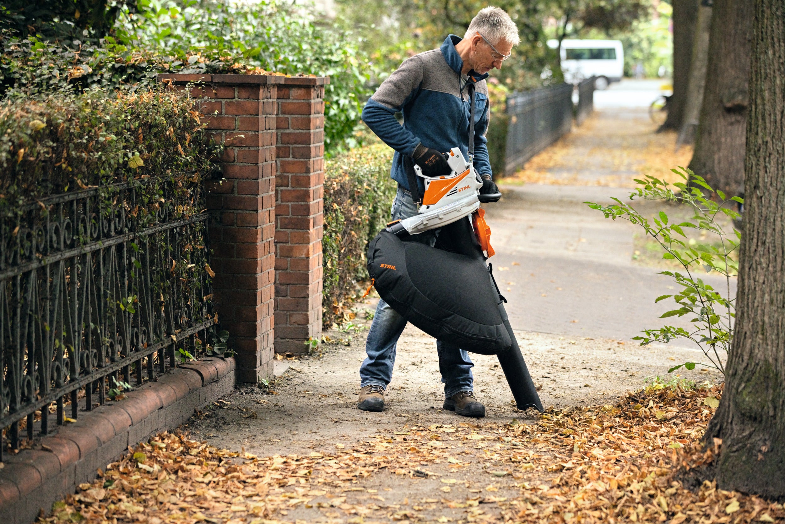 Blowers, Vacuums & Sweepers