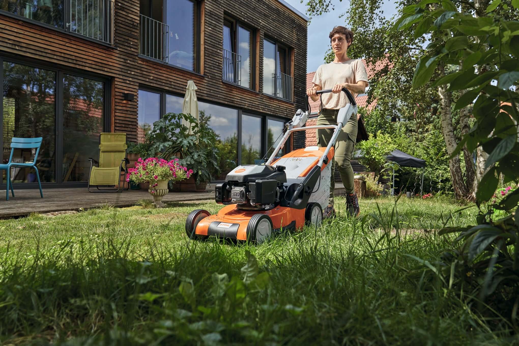 STIHL Walk Behind Lawnmowers